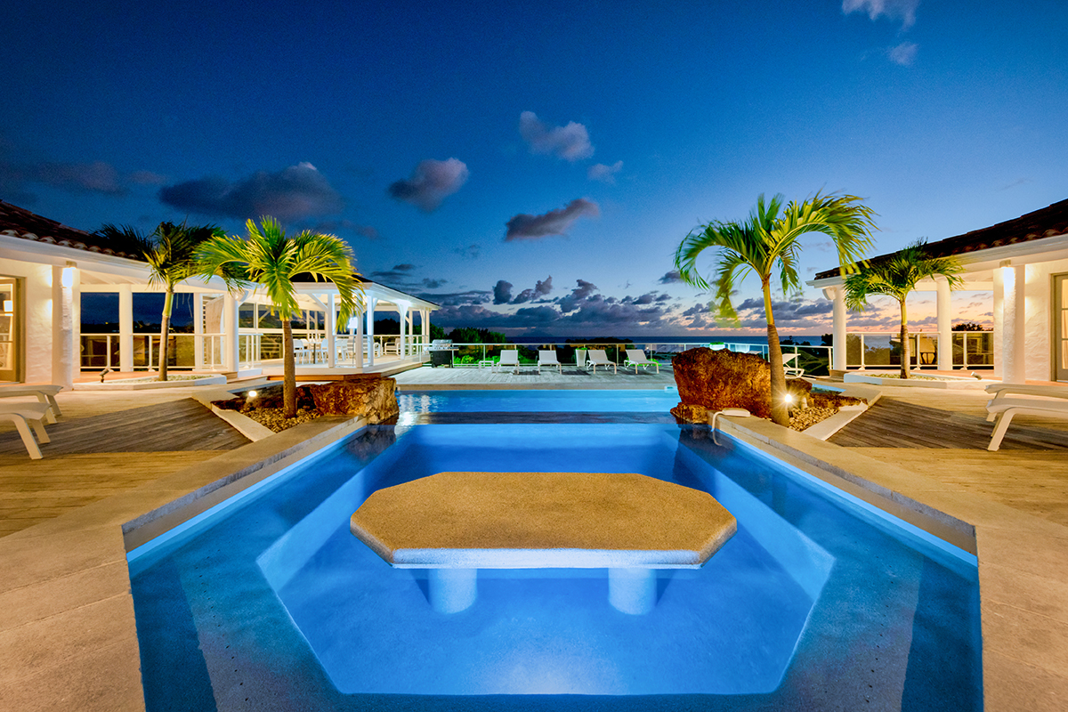 Caribbean villa photo 2